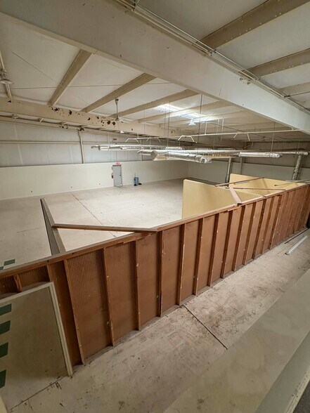 More Photos Of 60 S Mountain Dr, Decatur Industrial For Lease