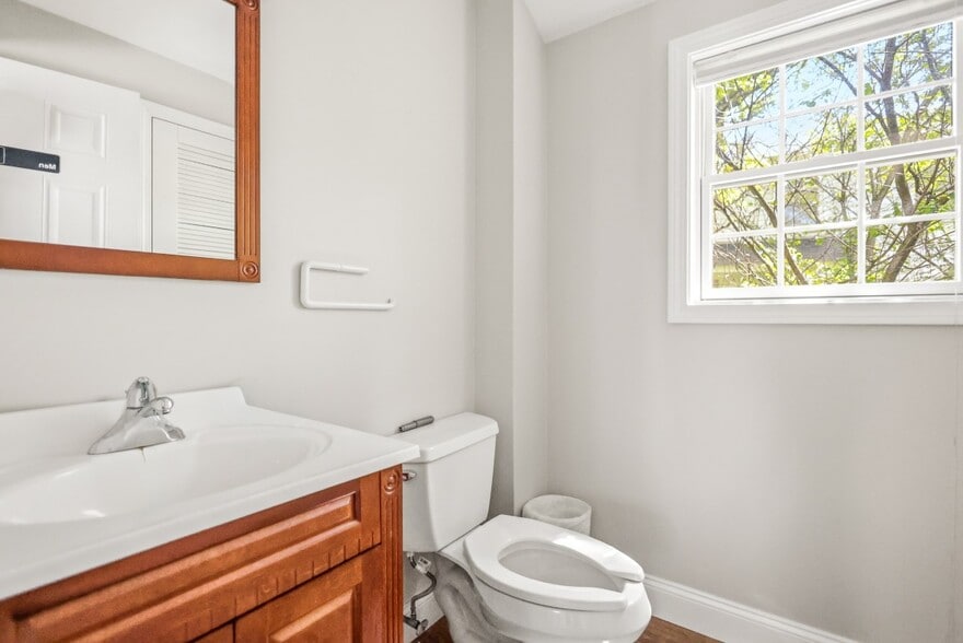 More Photos Of 75 Essex St, Andover Office For Sale
