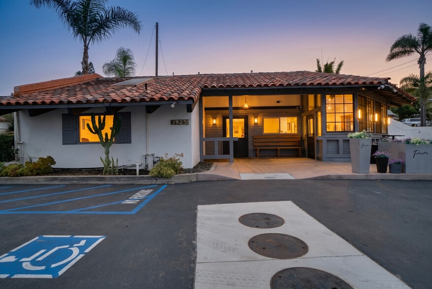 Primary Photo Of 1925 S El Camino Real, San Clemente Restaurant For Sale