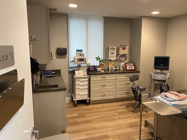 More Photos Of 435 E 90th St, New York Medical For Lease
