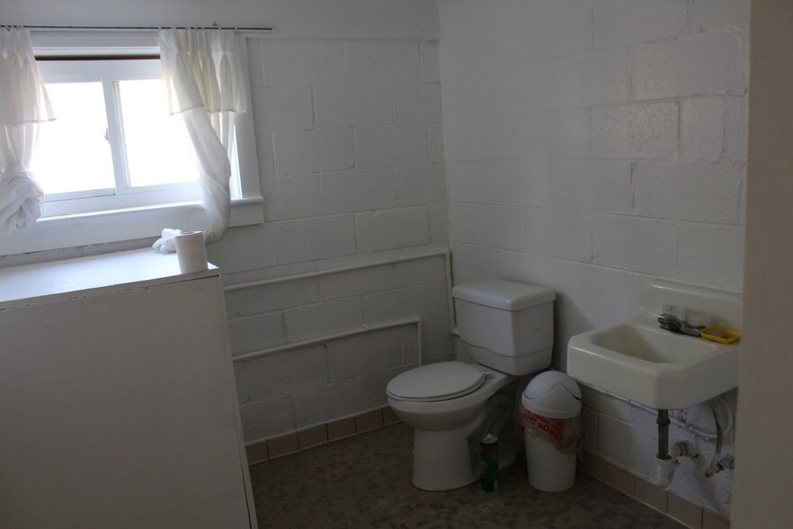 More Photos Of 3264 Howell Cir, Duluth Religious Facility For Sale