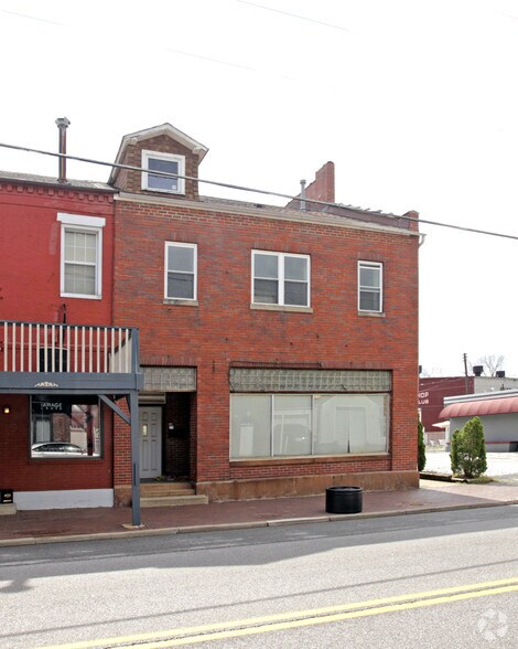 More Photos Of 1126 N 2nd St, Saint Charles Storefront Retail Residential For Sale