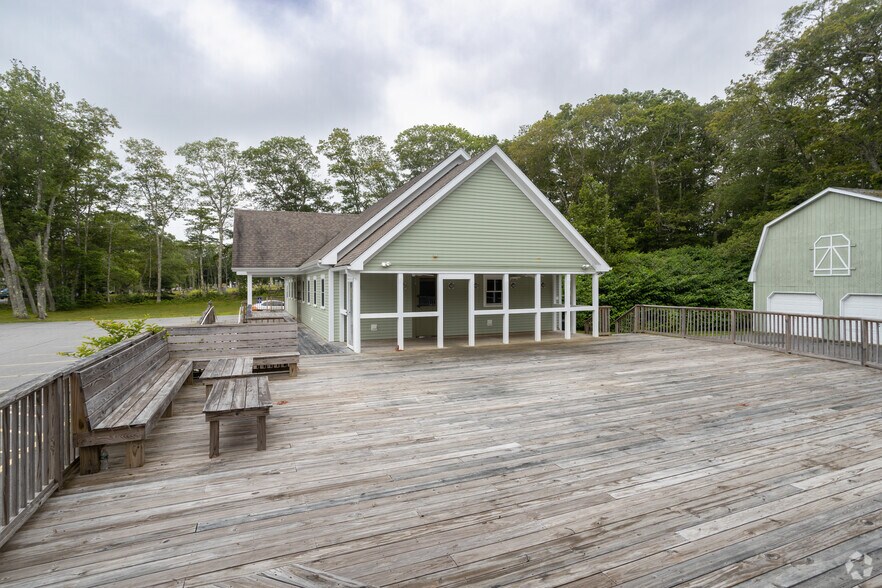 More Photos Of 2477 Bristol Rd, New Harbor Restaurant For Sale