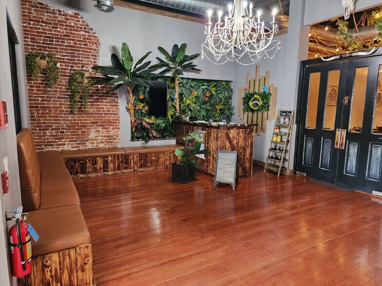 More Photos Of 142-144 N K St, Tulare Restaurant For Sale