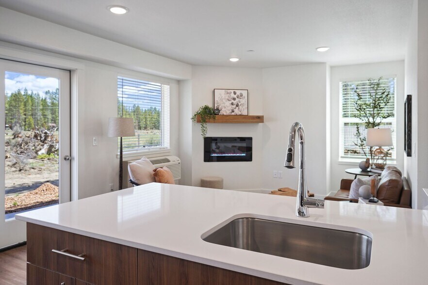 More Photos Of 51376 Preble Way, La Pine Apartments For Sale