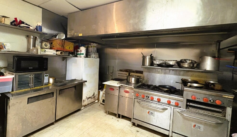 More Photos Of 1811 E Carson St, Pittsburgh Bar For Sale