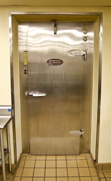 More Photos Of 690-692 State Route 66, Leechburg General Retail For Sale