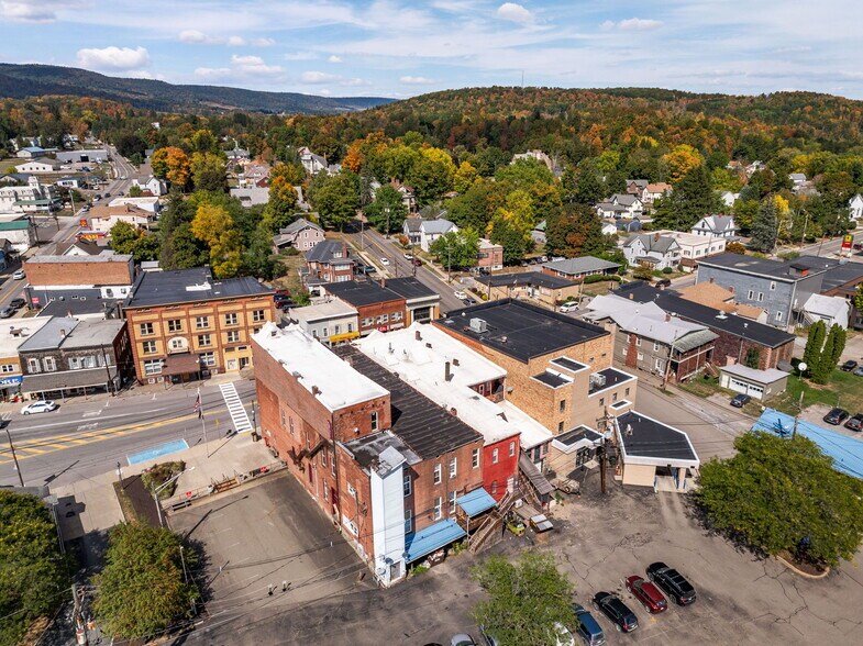 More Photos Of 23 W Main St, Canton Flex For Sale