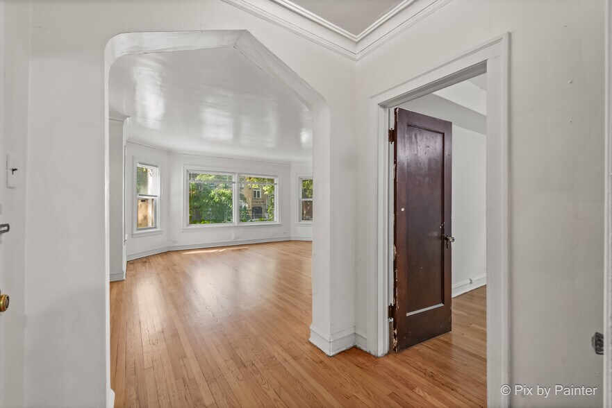 More Photos Of , Chicago Multifamily For Sale