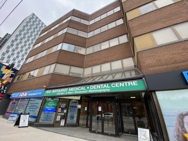 Primary Photo Of 800 Bathurst St, Toronto Medical For Lease