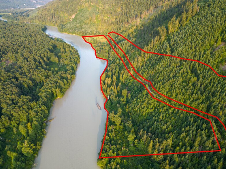More Photos Of DL5148 Pemberton Waterfront, Mount Currie Land For Sale