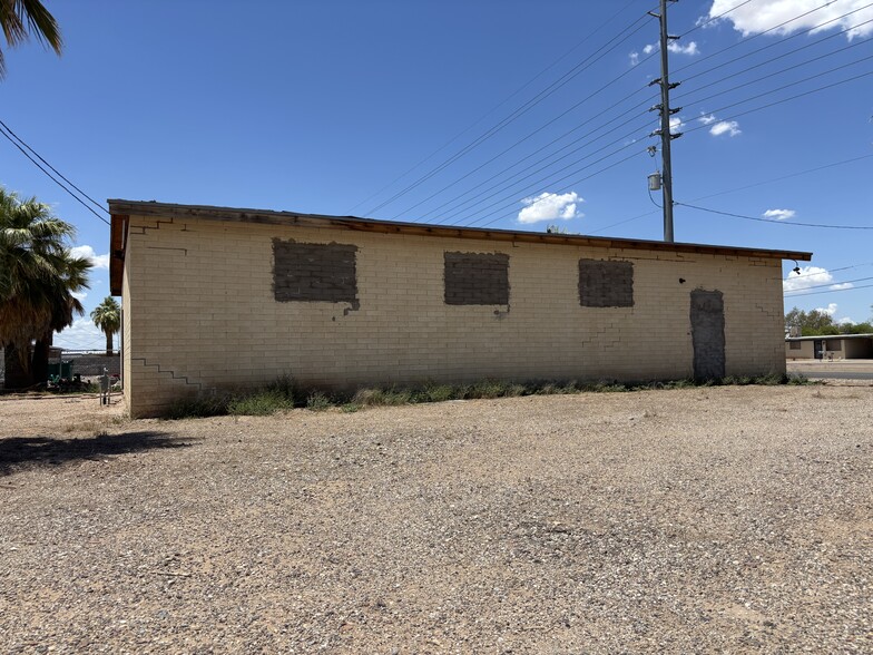More Photos Of 419 E Alsdorf Rd, Eloy Warehouse For Sale
