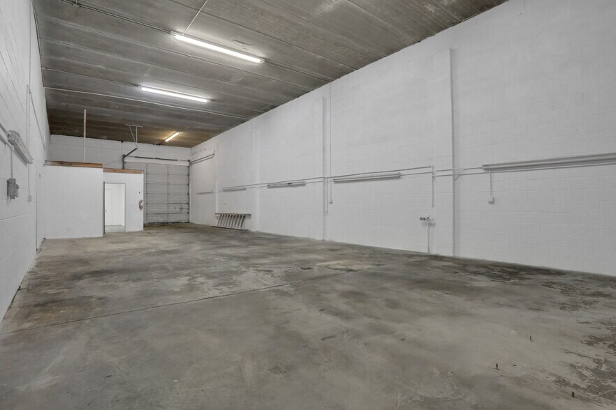 More Photos Of 8511 Alton Ave, Jacksonville Unknown For Lease