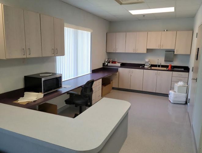 More Photos Of 311 Landrum Pl, Clarksville Medical For Lease