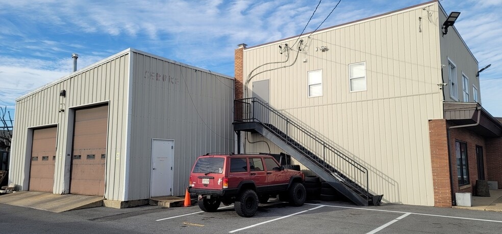 More Photos Of 7216 Ritchie Hwy, Glen Burnie Freestanding For Sale