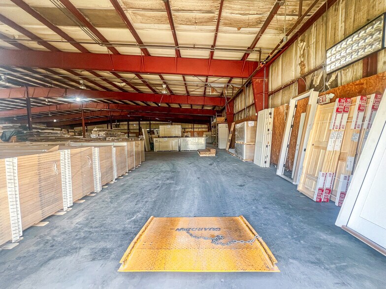 More Photos Of 1220 S 15th St, Wilmington Warehouse For Lease