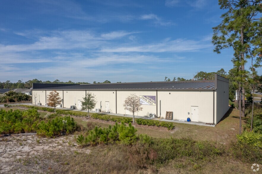 More Photos Of 240 Blackford Way, Saint Augustine Light Distribution For Lease