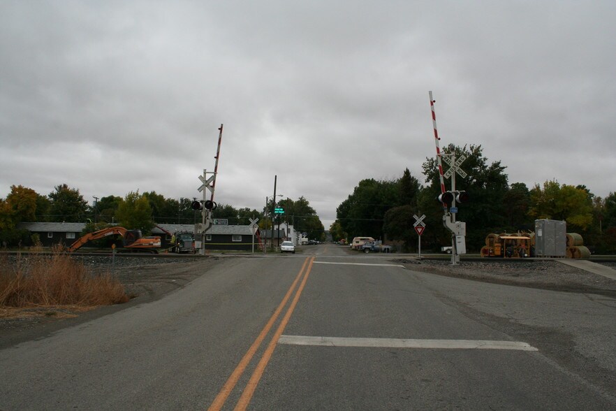 More Photos Of 1 N Clark St, Park City Convenience Store For Sale