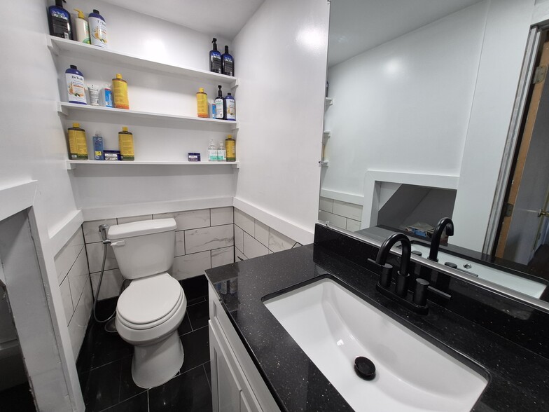 More Photos Of 360 Bay Ave, Milford Storefront Retail Residential For Sale