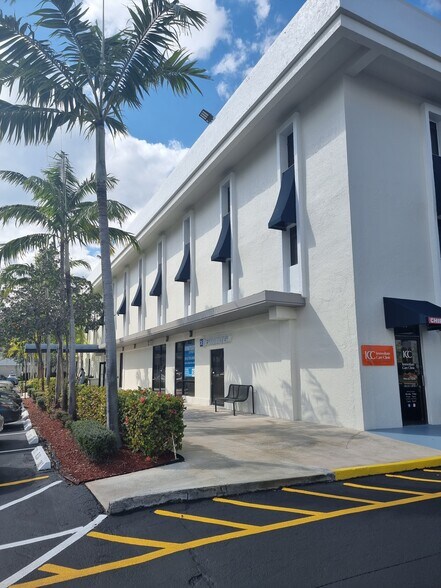 More Photos Of 7301 N University Dr, Tamarac Medical For Lease
