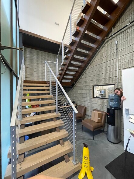 More Photos Of 34 Extension St, Attleboro Warehouse For Sale