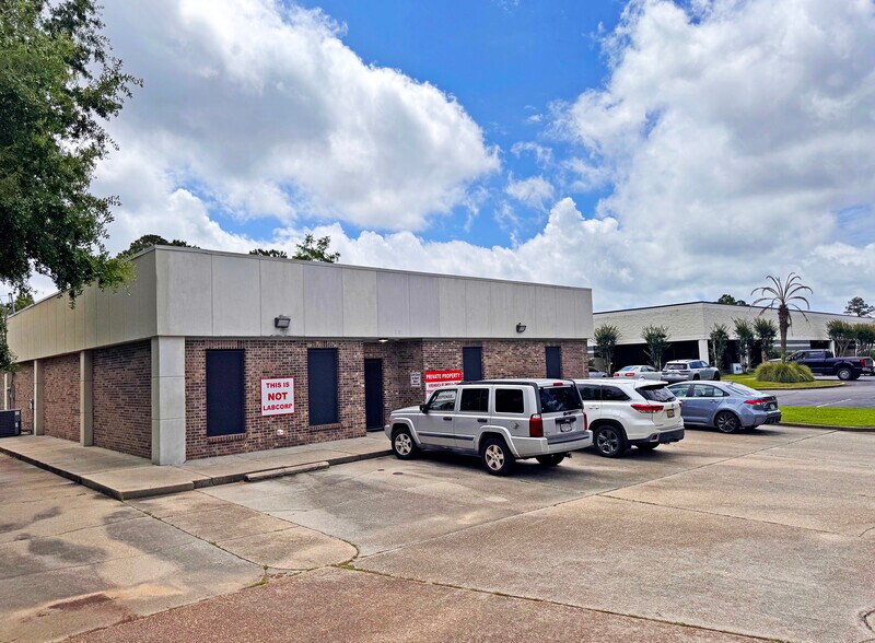 More Photos Of 1181 Montlimar Dr, Mobile Office For Sale