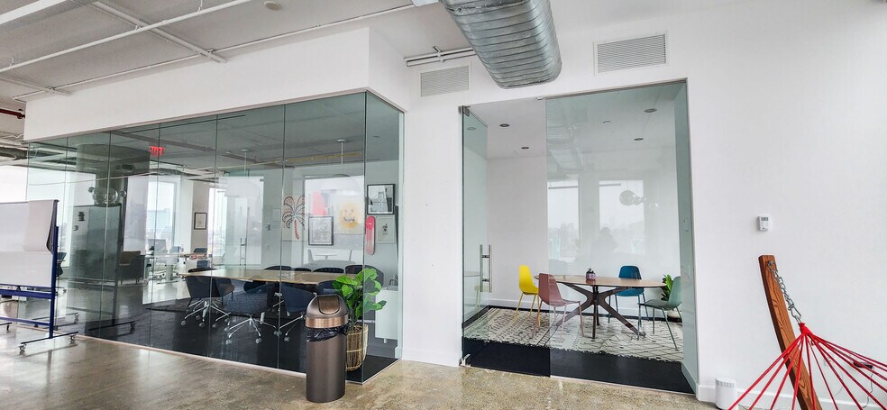 More Photos Of 10 Grand St, Brooklyn Office For Lease