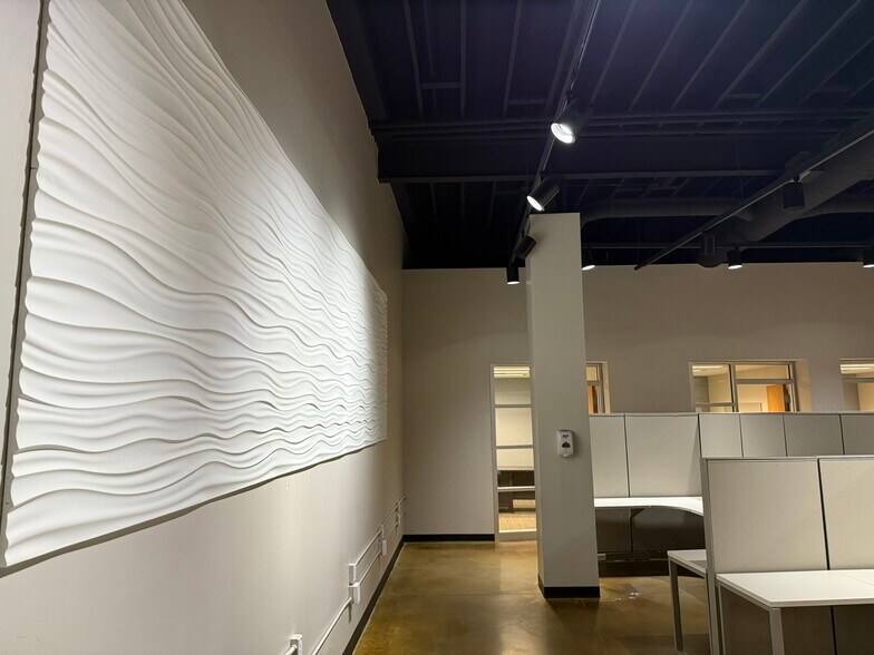 More Photos Of 333 S Jefferson St, Springfield Office For Lease