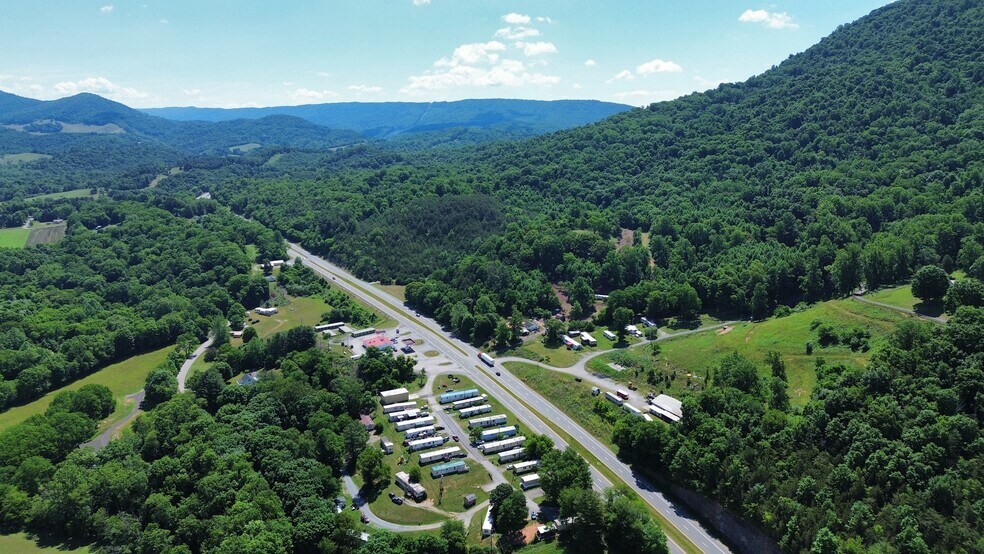 More Photos Of 132 Link Cir, Newport Manufactured Housing Mobile Home Park For Sale