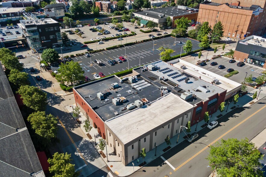 More Photos Of 5877 Commerce St, Pittsburgh Office For Sale