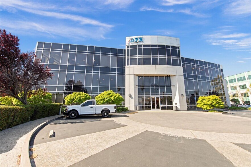 More Photos Of 1450 Veterans Blvd, Redwood City Office For Lease