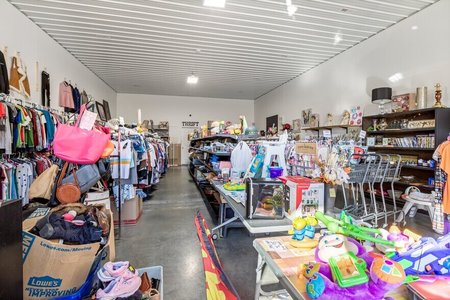 More Photos Of 516-522 Benham St, Bonne Terre Office For Lease