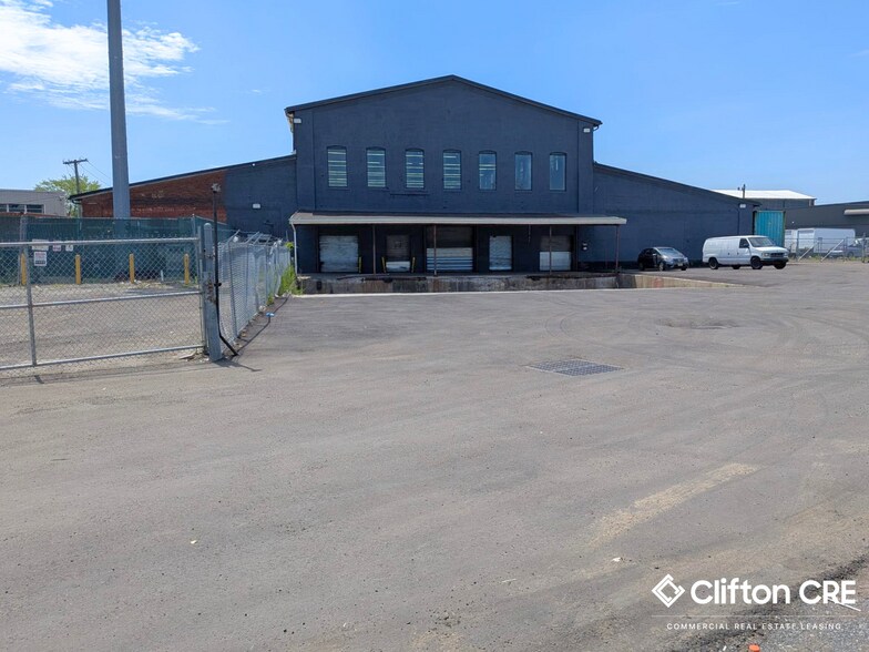 More Photos Of 5 Slater Dr, Elizabeth Warehouse For Lease