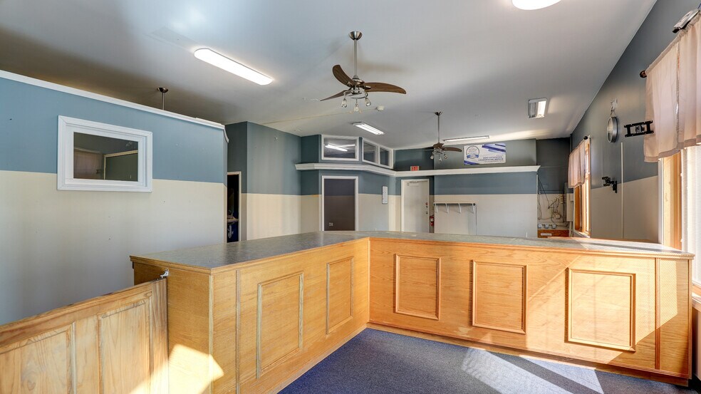 More Photos Of 1234 N Water St, Decatur Office For Sale