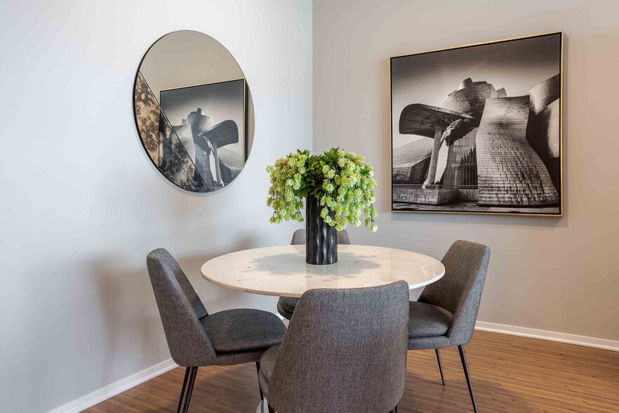 More Photos Of 200 E Illinois St, Chicago Apartments For Sale