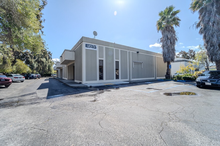 More Photos Of 1296-1306 Reamwood Ave, Sunnyvale Flex For Lease
