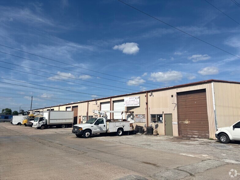 More Photos Of 9450 Harwin Dr, Houston Unknown For Lease