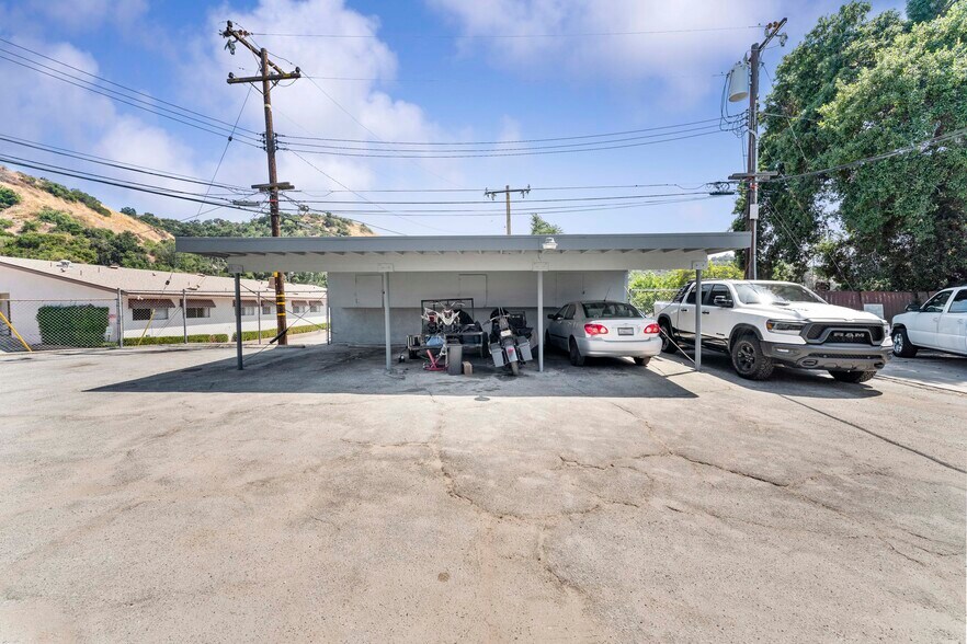 More Photos Of 568 E Colorado Ave, Glendora Apartments For Sale