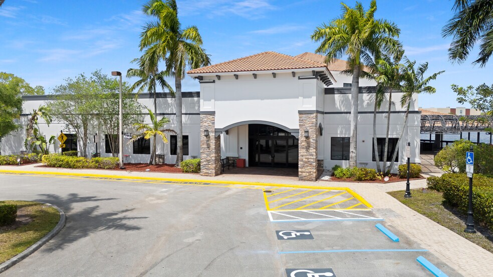 More Photos Of 15500 SW 29th St, Miramar Restaurant For Lease