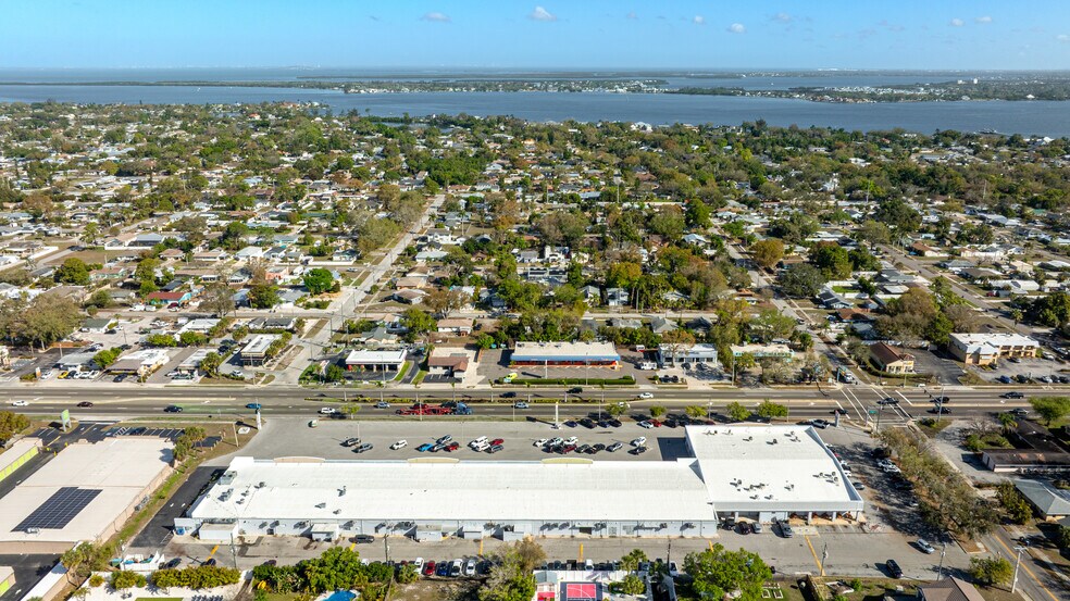 More Photos Of 5105-5239 Manatee Ave, Bradenton General Retail For Sale