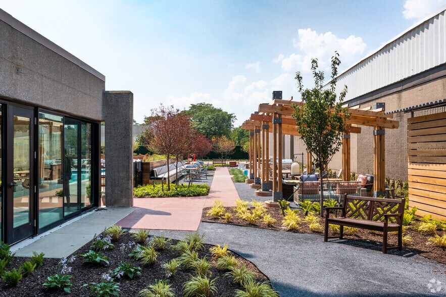 More Photos Of 750 Chene St, Detroit Apartments For Sale