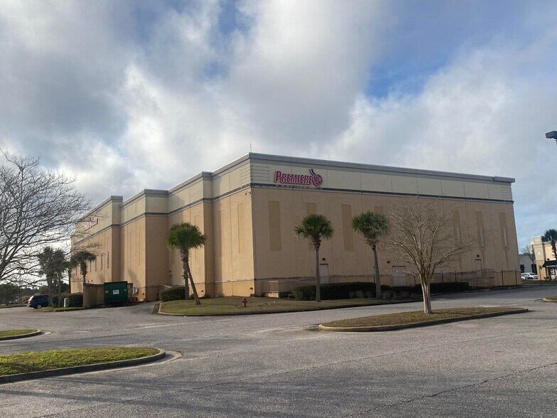 More Photos Of 30500 Al-181, Spanish Fort Movie Theatre For Sale