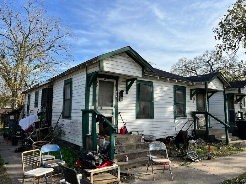 More Photos Of 2601 Lucinda St, Houston Apartments For Sale