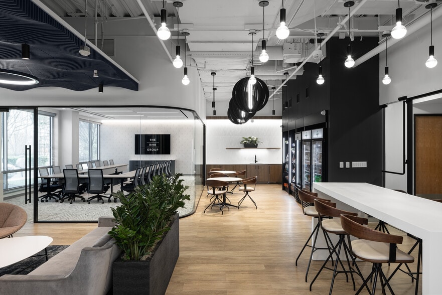 More Photos Of 45600 Woodland Rd, Sterling Unknown For Lease