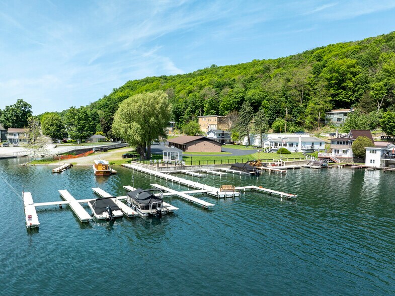 More Photos Of 24 Water St, Hammondsport Hotel For Sale