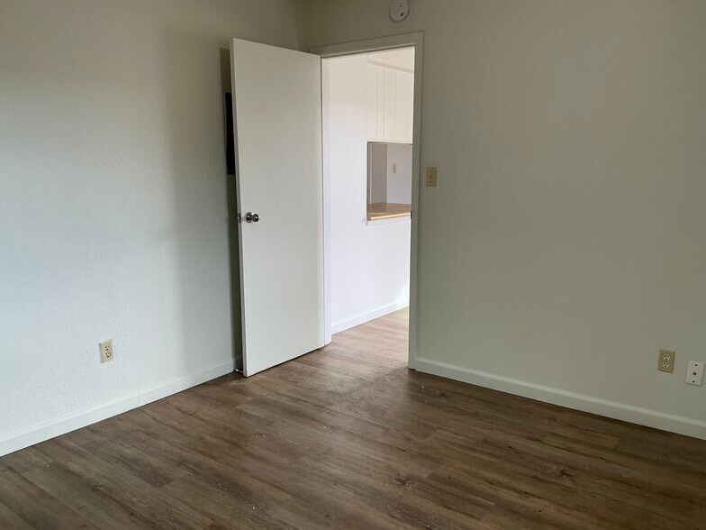 More Photos Of 1800 Prater Way, Sparks Apartments For Sale