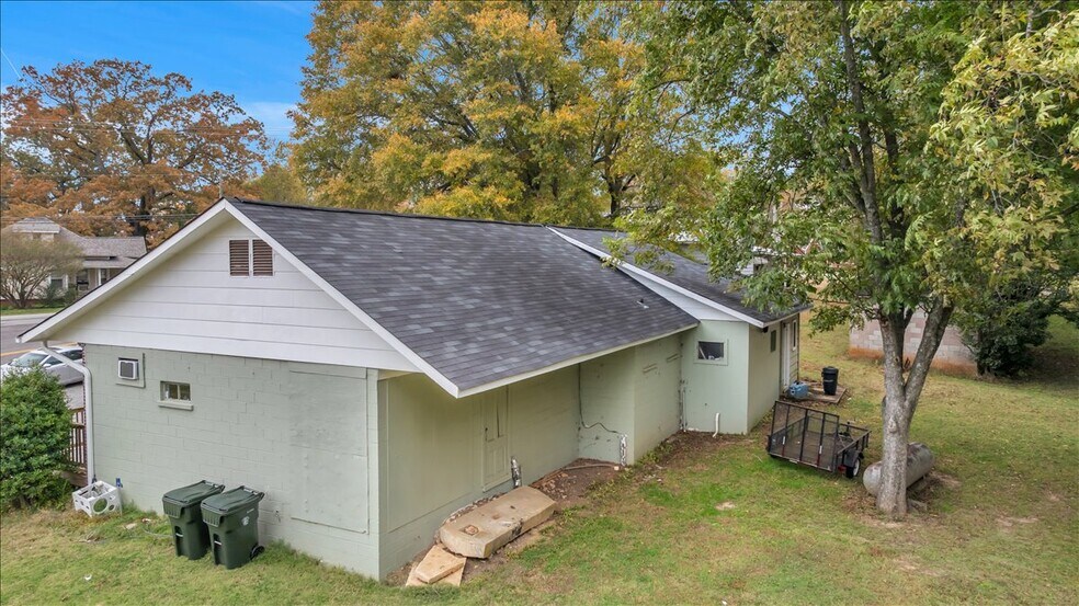 More Photos Of 1209 Ford Chapel Rd, Harvest General Retail For Sale