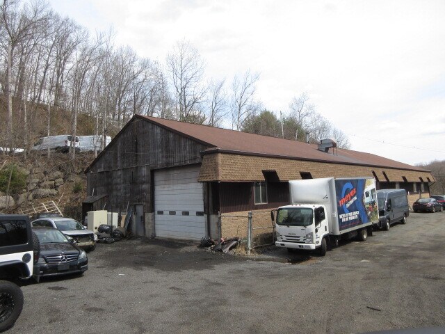 More Photos Of 1894 State Rt 23, West Milford Auto Repair For Lease