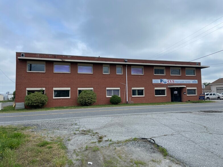 Primary Photo Of 2103 Sullivan St, Greensboro Warehouse For Sale