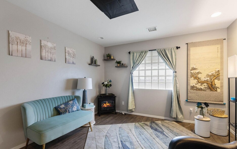More Photos Of 143 E Merritt St, Prescott Medical For Sale